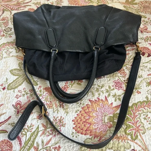 Marc By Marc Jacobs Black Shoulder Bag with Gold Accent - Picture 9 of 9